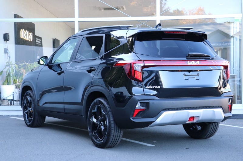 2026 Kia Seltos Lx+ 2.0L DOHC IVT image 2