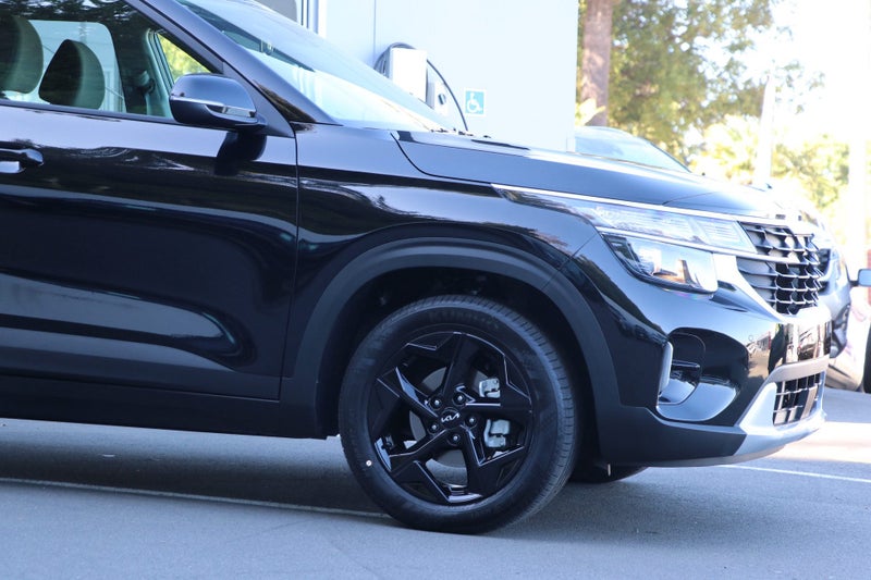 2026 Kia Seltos Lx+ 2.0L DOHC IVT image 4