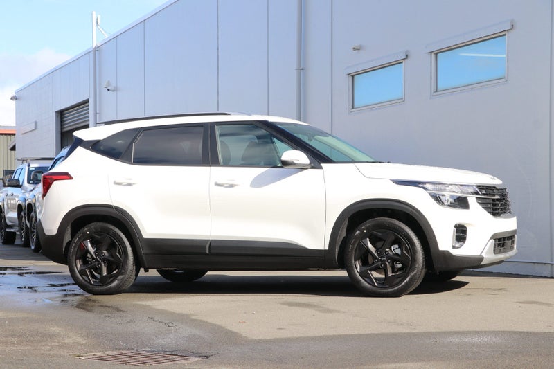 2026 Kia Seltos LX+ 2.0L DOHC IVT image 3