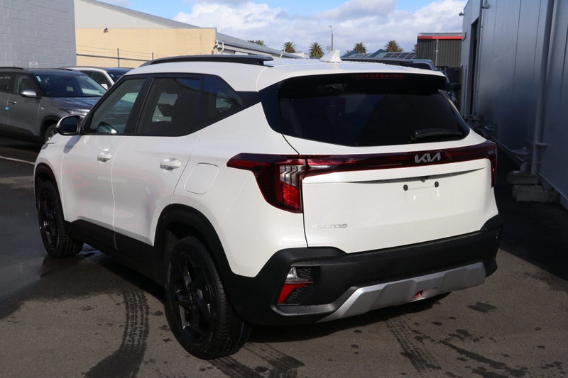 2026 Kia Seltos LX+ 2.0L DOHC IVT image 5