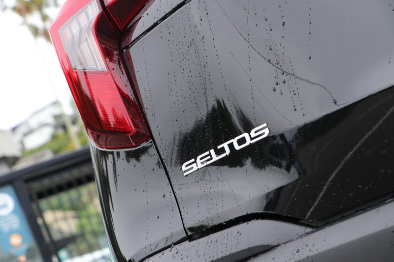 2026 Kia Seltos LX 2.0L DOHC IVT image 5