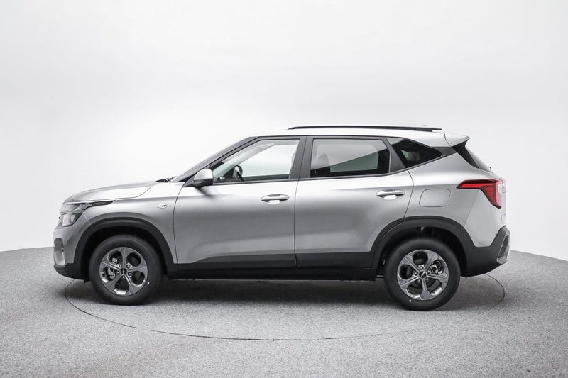 2026 Kia Seltos LX 2.0L DOHC IVT image 5