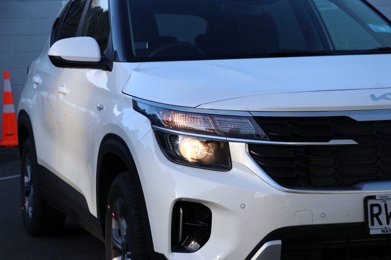 2026 Kia Seltos LX 2.0L DOHC IVT image 4