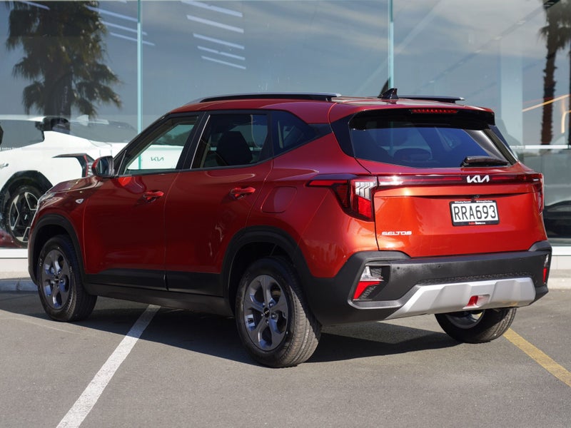 2026 Kia Seltos LX 2.0P image 2