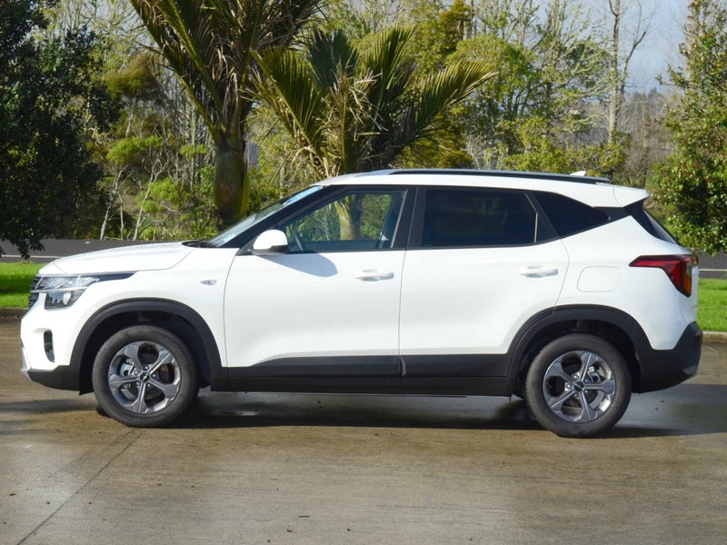 2026 Kia Seltos LX 2.0P image 3