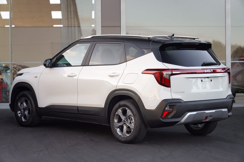 2026 Kia Seltos LX 2.0P image 2