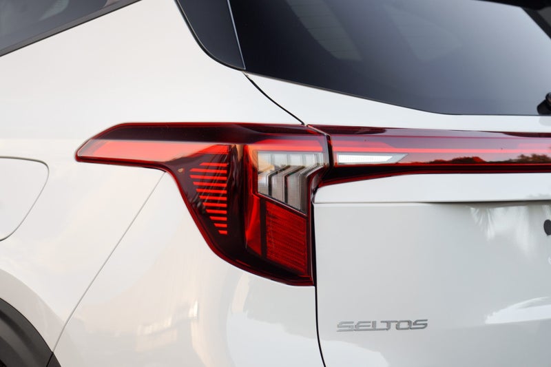 2026 Kia Seltos LX 2.0P image 4
