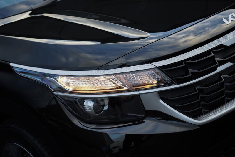2026 Kia Seltos LX 2.0P image 3