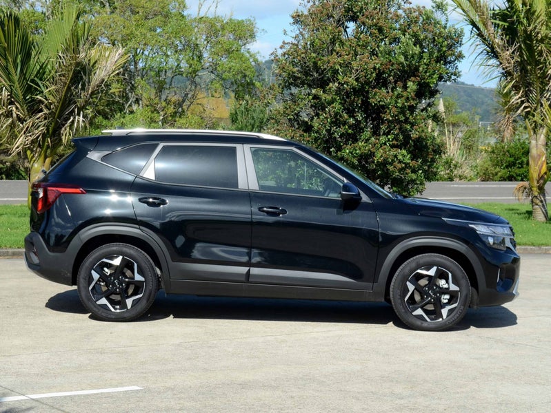 2026 Kia Seltos LX+ 2.0P image 2