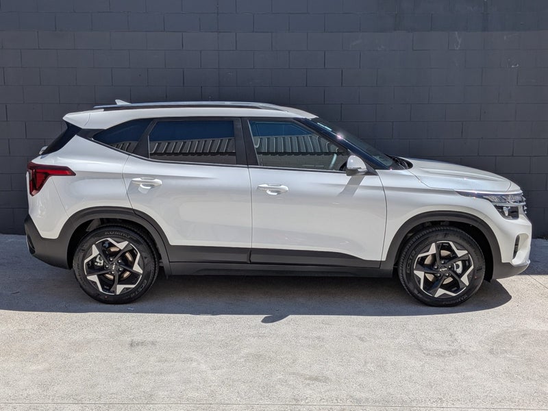 2026 Kia Seltos LX + 2L IVT Auto image 3