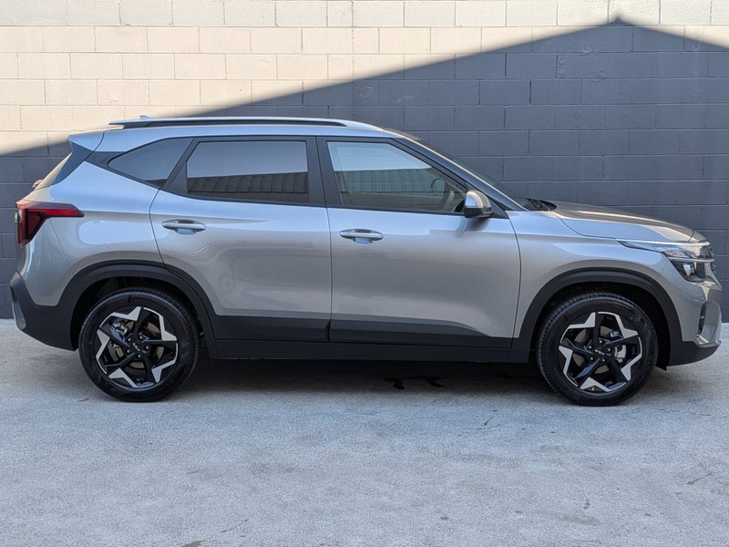 2026 Kia Seltos LX + 2L IVT Auto image 3