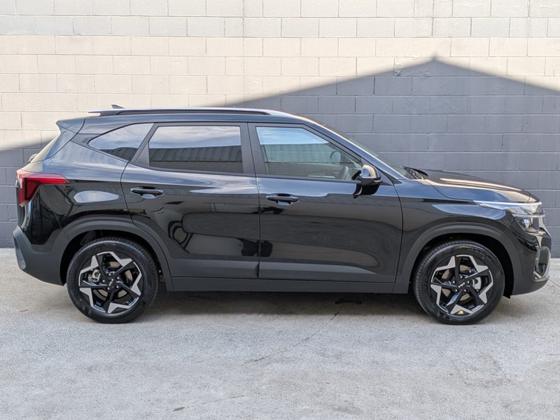 2026 Kia Seltos LX + 2L IVT Auto image 3