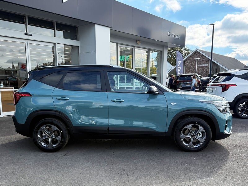 2026 Kia Seltos LX image 3