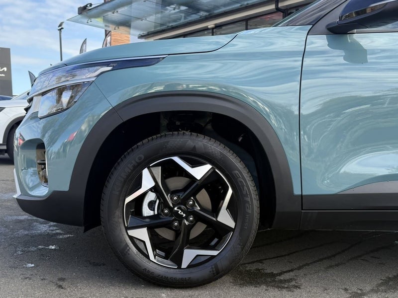 2026 Kia Seltos LX+ image 2