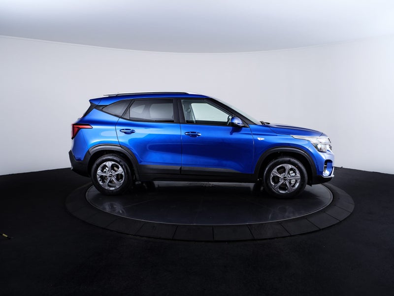 2026 Kia Seltos LX image 2