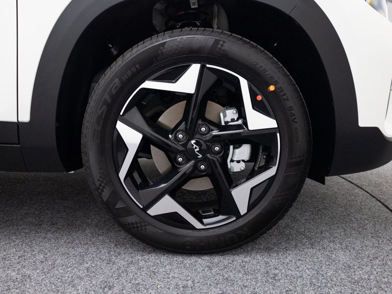 2026 Kia Seltos LX Plus 2.0 IVT image 3