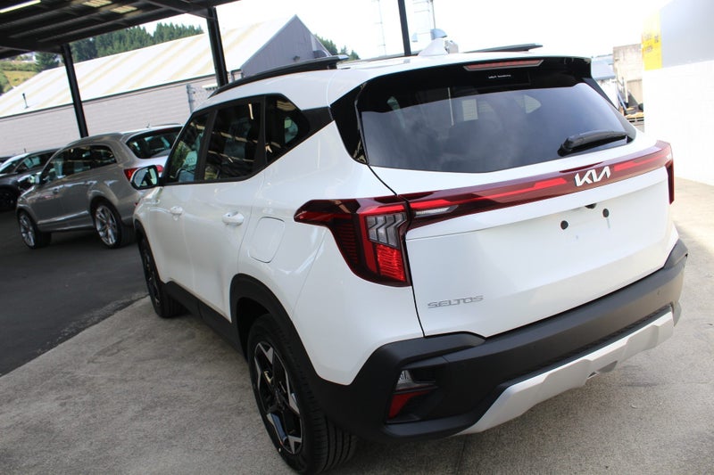 2026 Kia Seltos LX Plus 2.0 SUV image 5