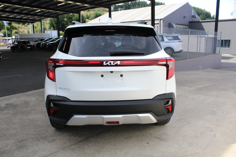 2026 Kia Seltos LX Plus 2.0 SUV image 5