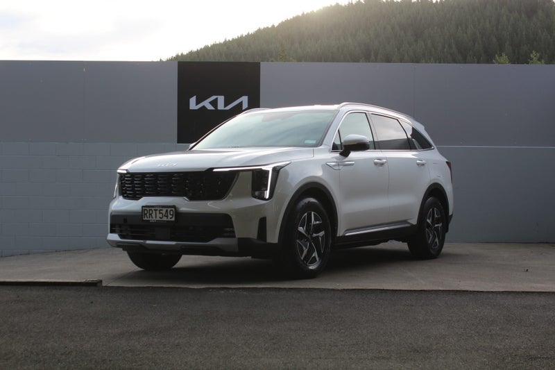 2026 Kia Sorento HEV Earth 1.6 AWD image 2