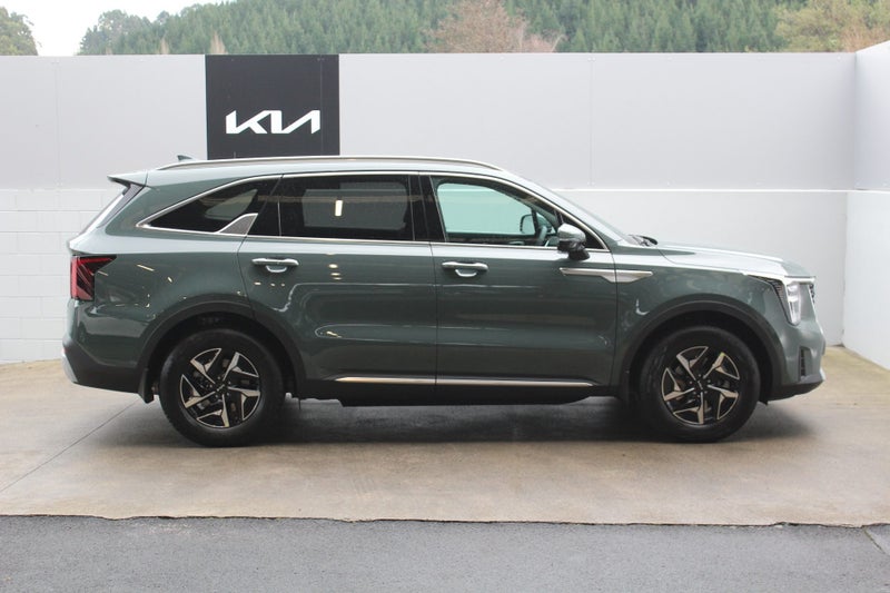 2026 Kia Sorento HEV Earth 1.6P AWD image 2