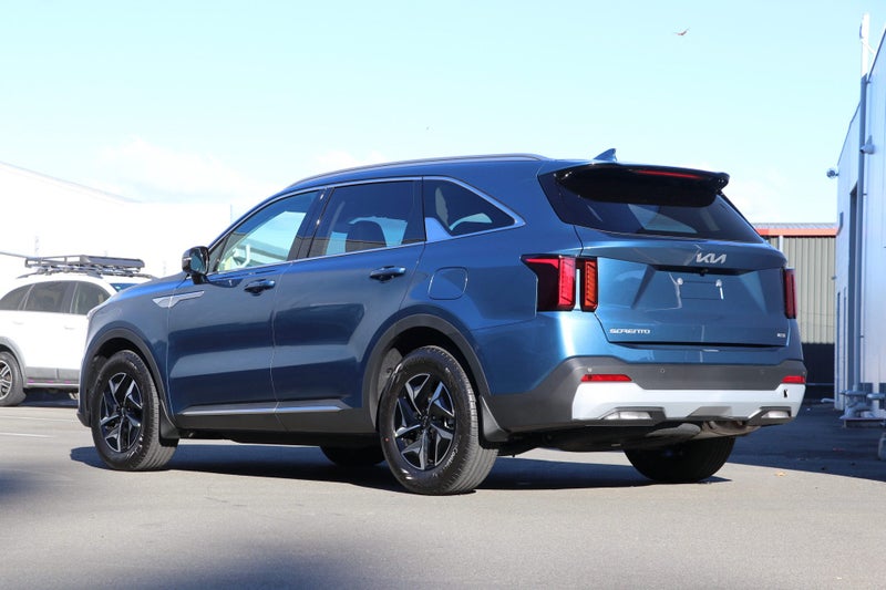 2026 Kia Sorento HEV Earth AWD 1.6PHT image 2