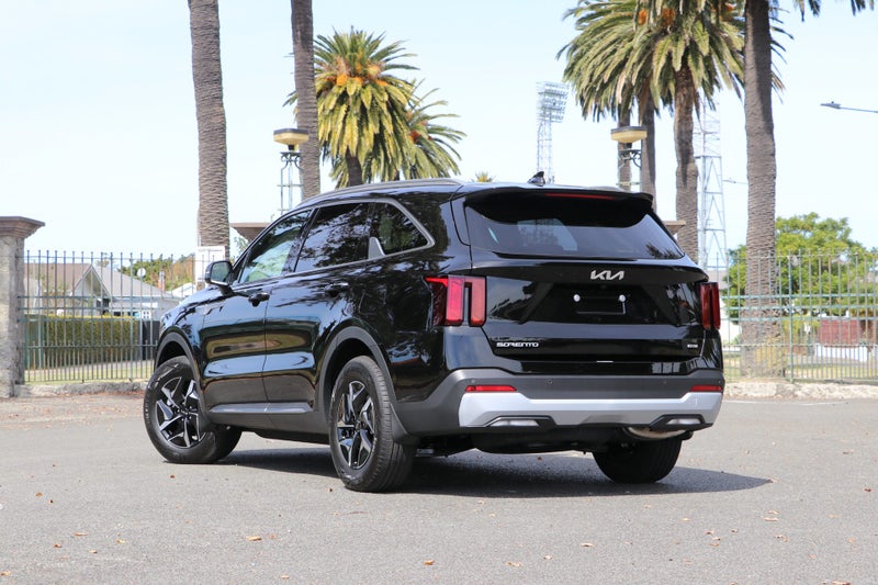 2026 Kia Sorento HEV Earth AWD 1.6PHT image 2