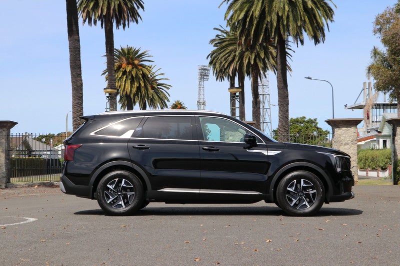 2026 Kia Sorento HEV Earth AWD 1.6PHT image 3