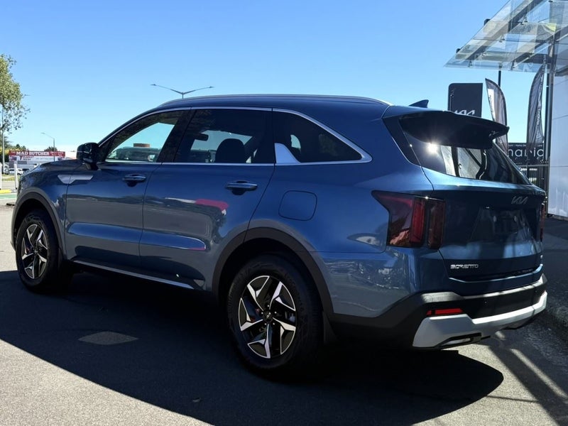 2026 Kia Sorento HEV EARTH AWD image 4