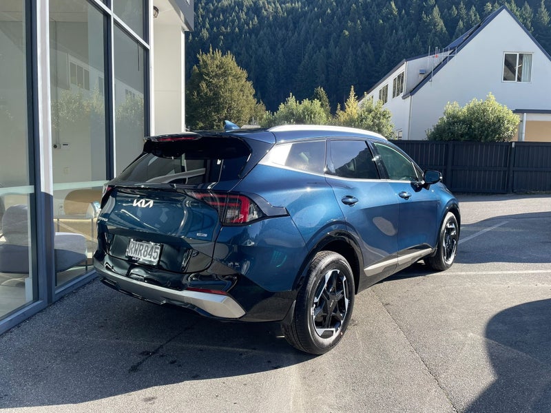 2026 Kia Sportage 1.6T Hybrid Earth AWD image 5
