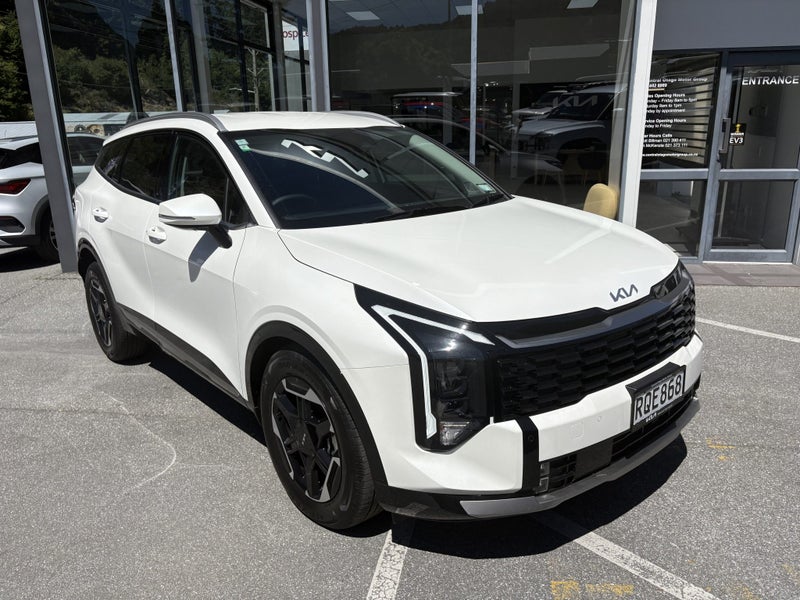 2026 Kia Sportage 1.6T Hybrid Earth AWD image 2