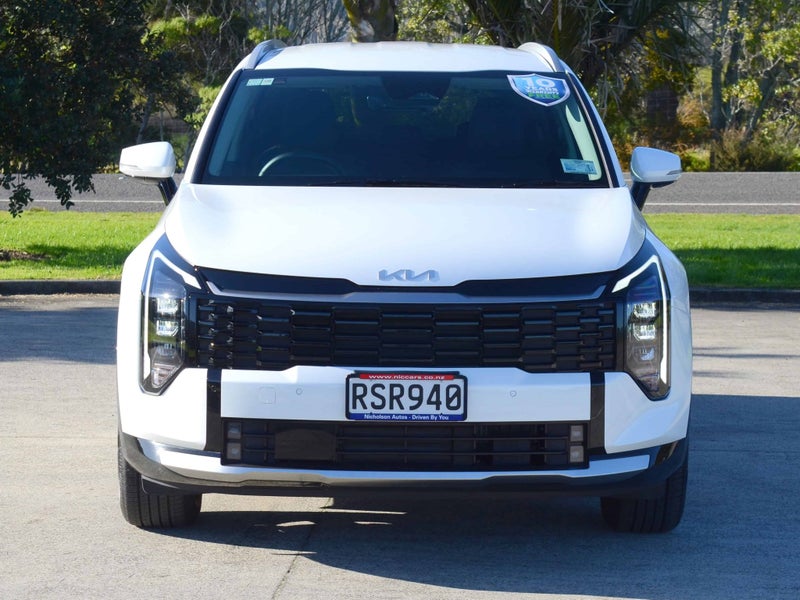 2026 Kia Sportage Earth HEV 2WD 1.6T image 3