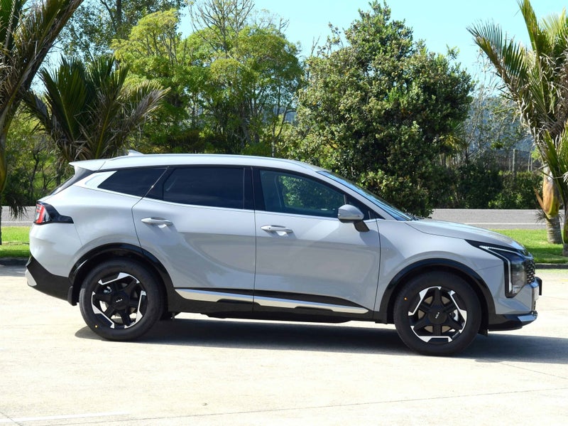 2026 Kia Sportage Earth HEV 2WD 1.6T image 2