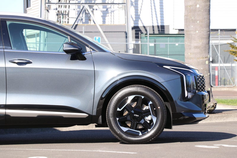 2026 Kia Sportage Earth HEV 2WD image 4