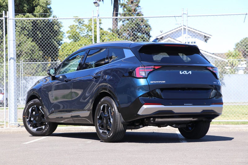 2026 Kia Sportage Earth HEV 2WD image 2