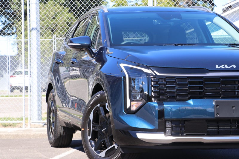 2026 Kia Sportage Earth HEV 2WD image 5