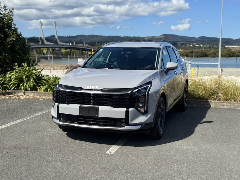2026 Kia Sportage Earth Hev Awd 1.6T 6 speed auto image 3