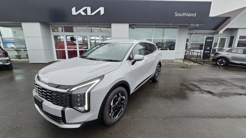 2026 Kia Sportage HEV Earth 2WD image 2
