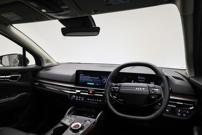 2026 Kia Sportage HEV Earth AWD image 3
