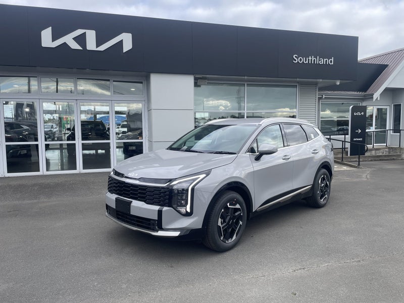 2026 Kia Sportage HEV Earth AWD image 2