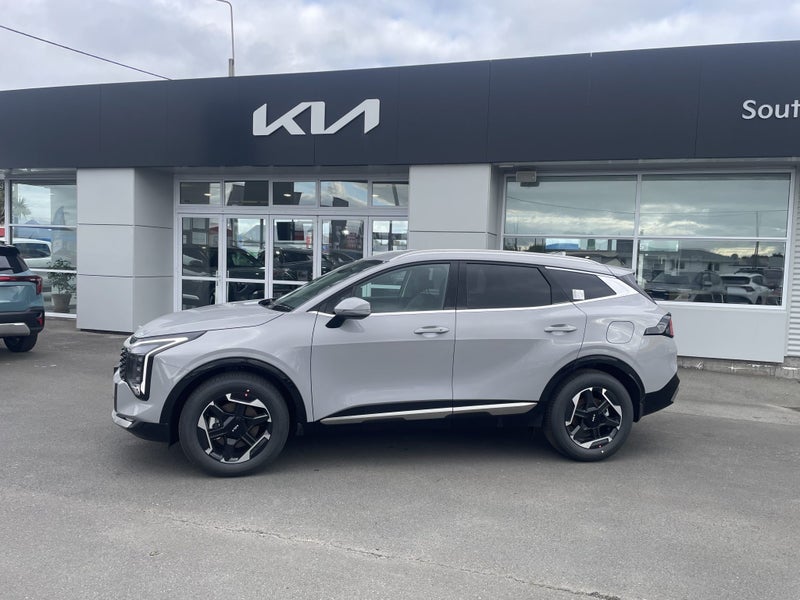 2026 Kia Sportage HEV Earth AWD image 4