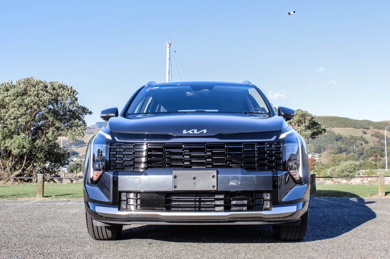 2026 Kia Sportage HEV Earth AWD image 2