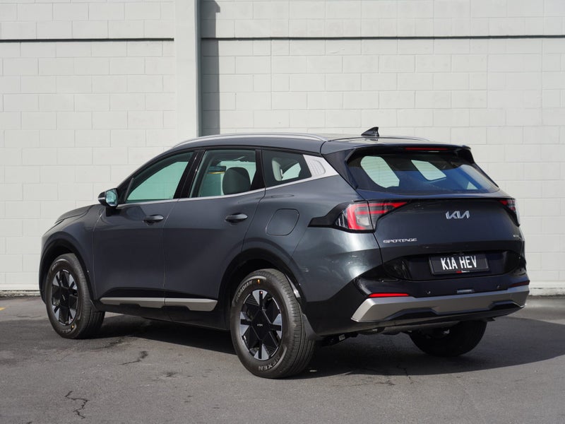 2026 Kia Sportage HEV Light 1.6P AWD image 2