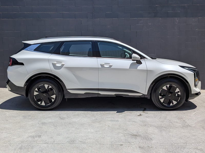 2026 Kia Sportage HEV Light 1.6T Petrol AWD image 3