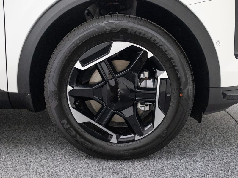 2026 Kia Sportage HEV X-Line 2WD image 3