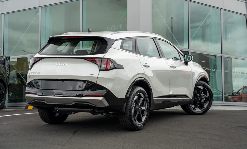 2026 Kia Sportage Light Hev Awd 1.6Pht image 2