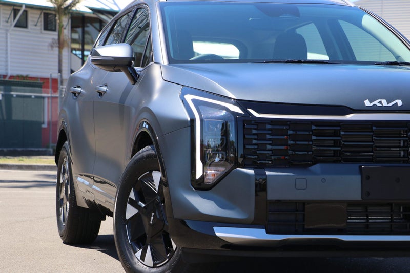 2026 Kia Sportage Light HEV AWD image 4