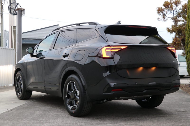 2026 Kia Sportage X-Line HEV 2WD image 2
