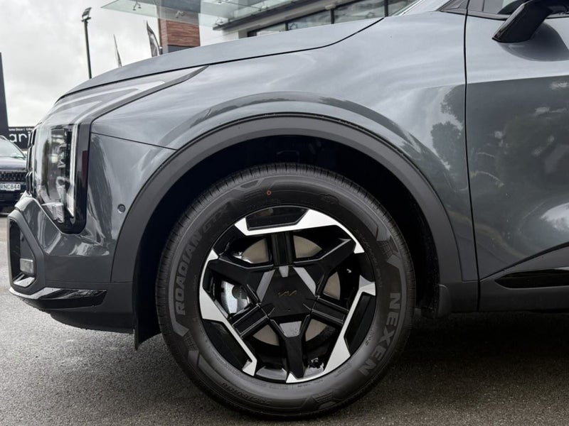 2026 Kia Sportage X-LINE HEV 2WD image 2