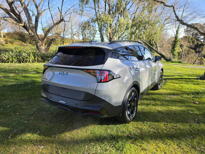 2026 Kia Sportage X-LINE HEV 2WD 1.6P image 3
