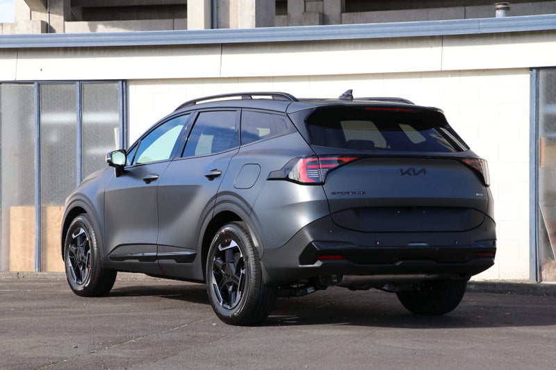 2026 Kia Sportage X-Line HEV 2WD image 2
